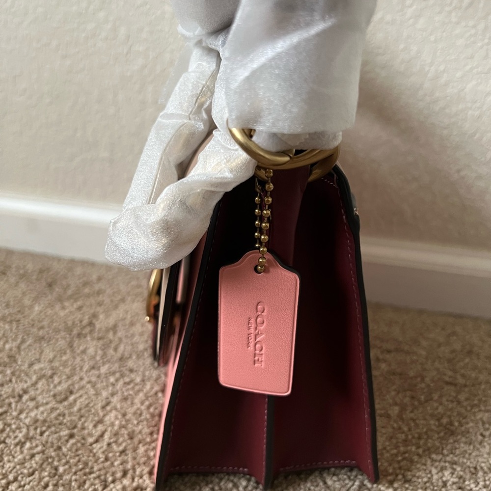 Beat Shoulder Bag In Colorblock - Picture 6 of 12